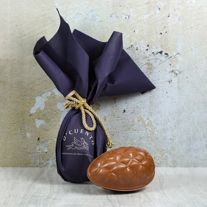 Huevo de Chocolate de Leche y Barquillo 250gr